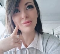 sweetberry32's webcam live show