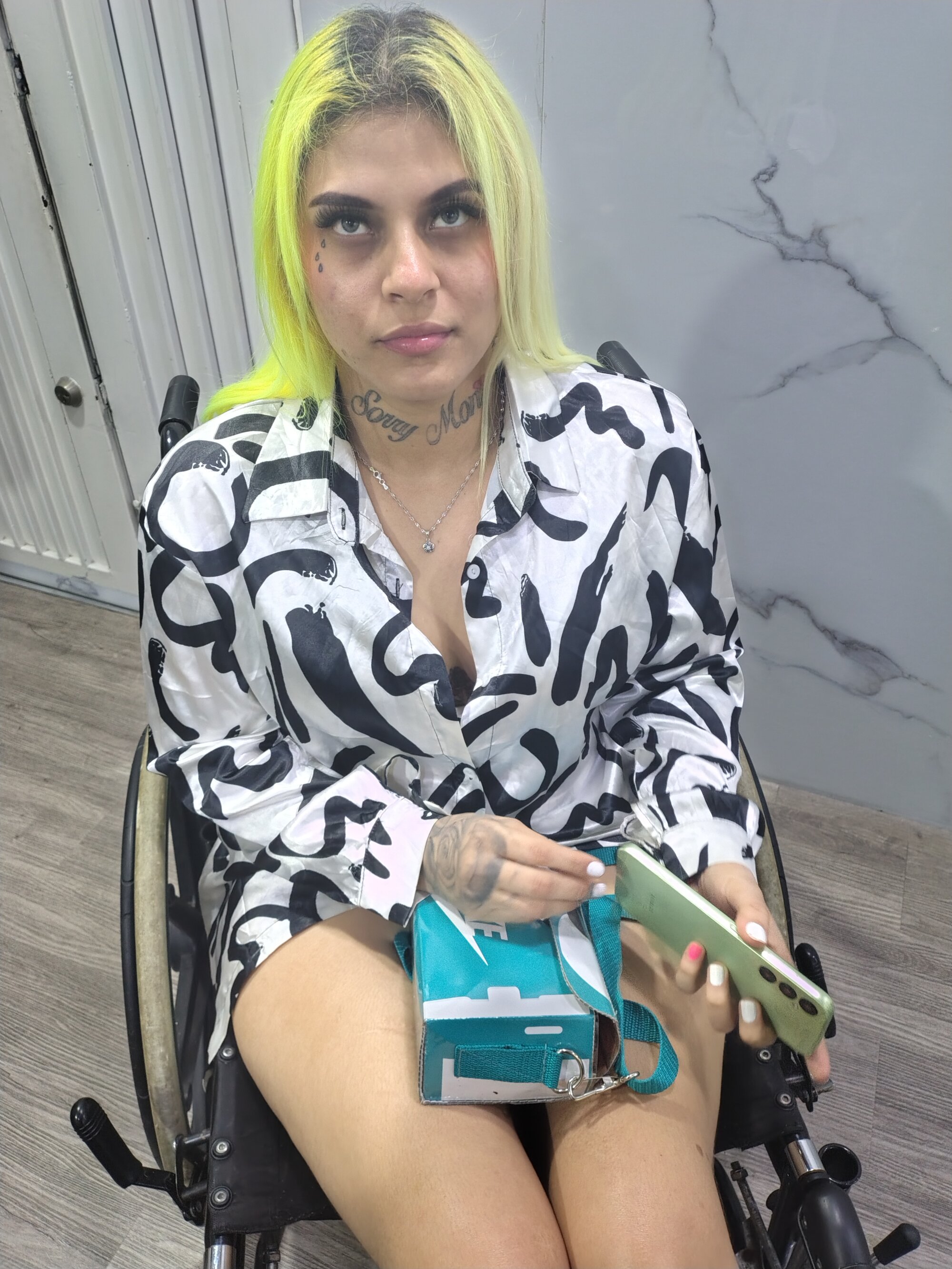 Ally_Chair