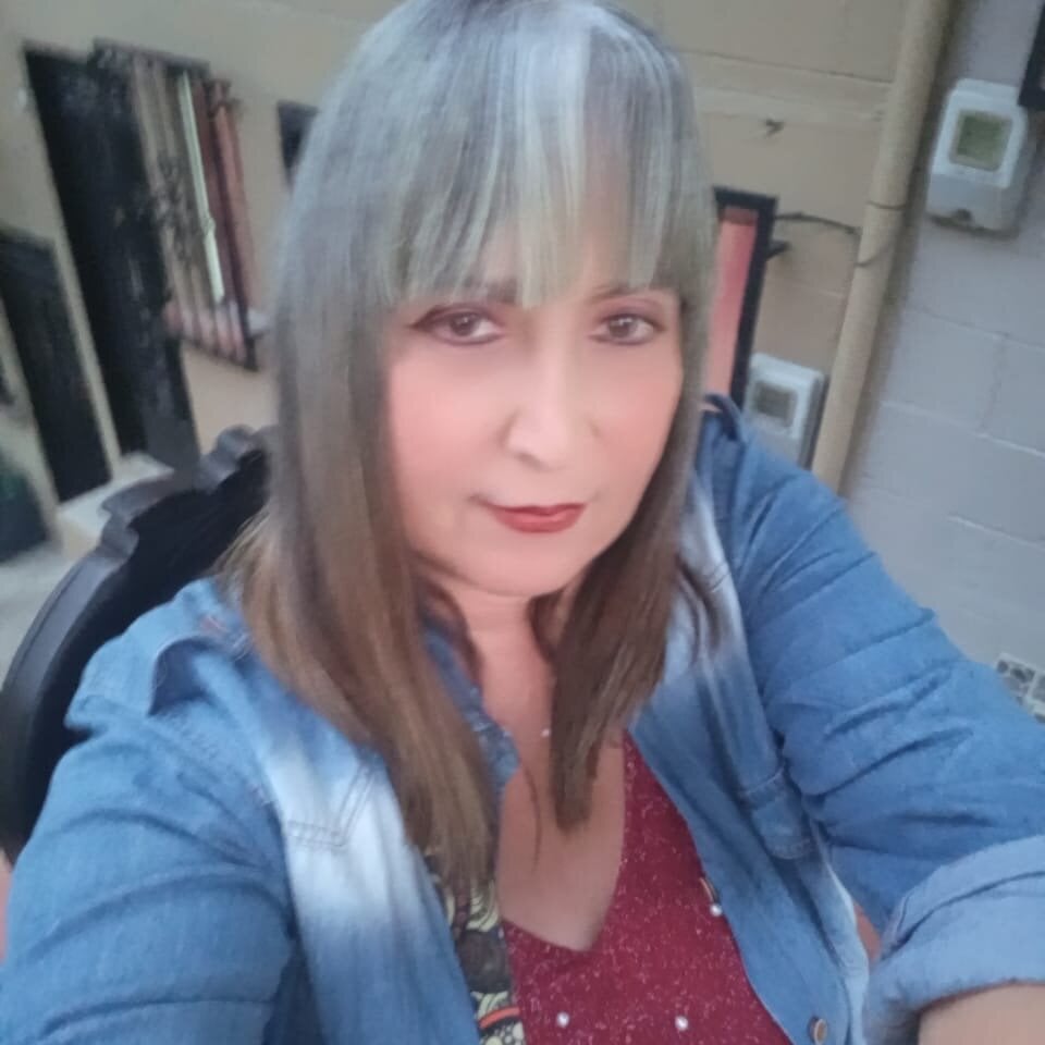 linda__mature profile