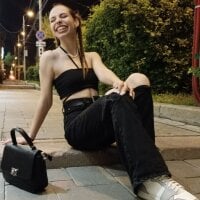 ElgaFarman's Offline XXX Chat
