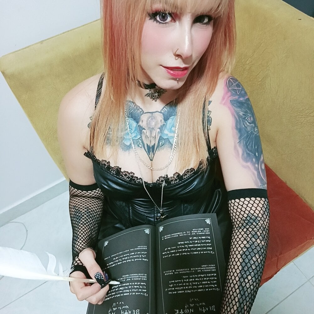 emiilyandchriscaatss profile