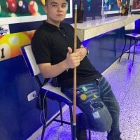 Manuel_Torress1's Offline Chat Room
