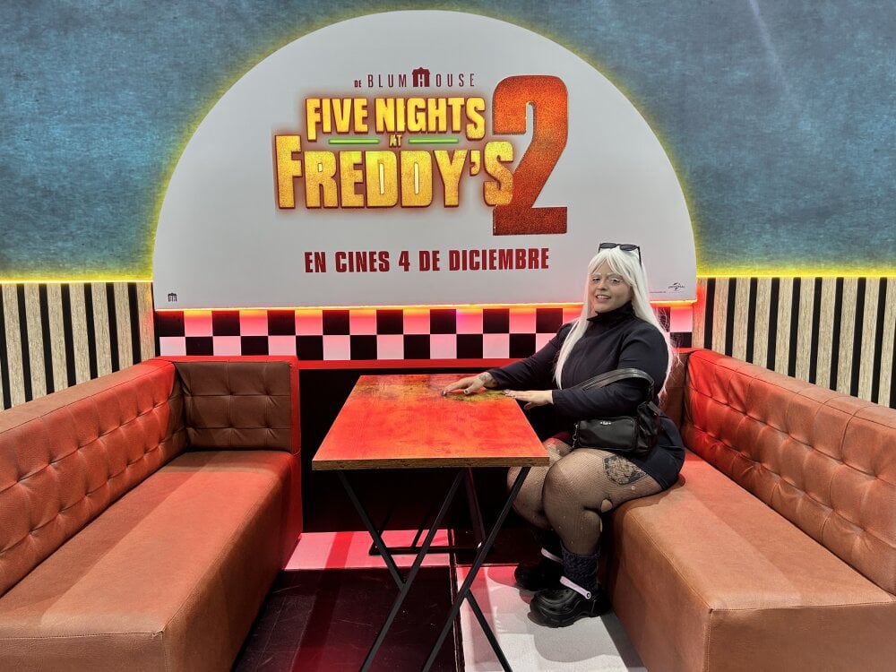 rudecam.live curvy_rousi livesex profile in hazel-eyes cams