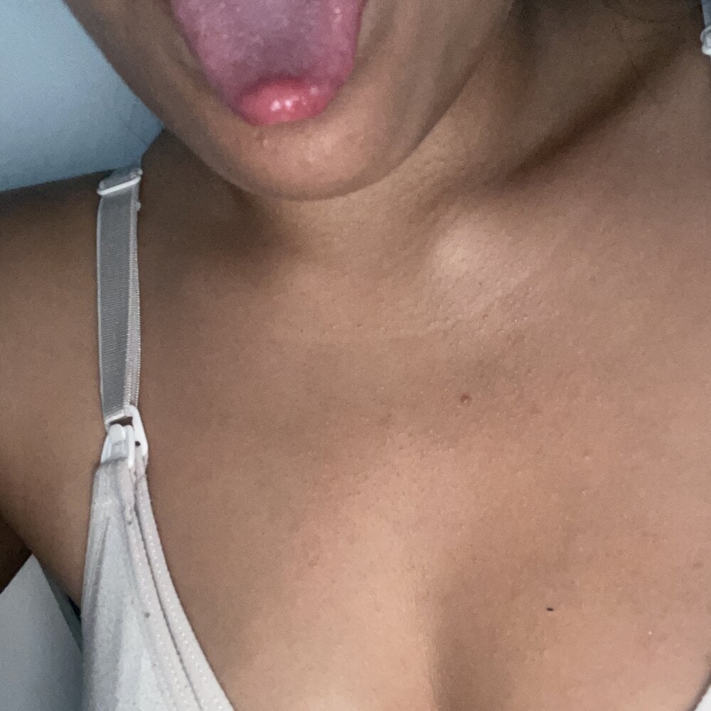 watchgirlcam.com diamor_ livesex profile in colombia-u-head-3 cams