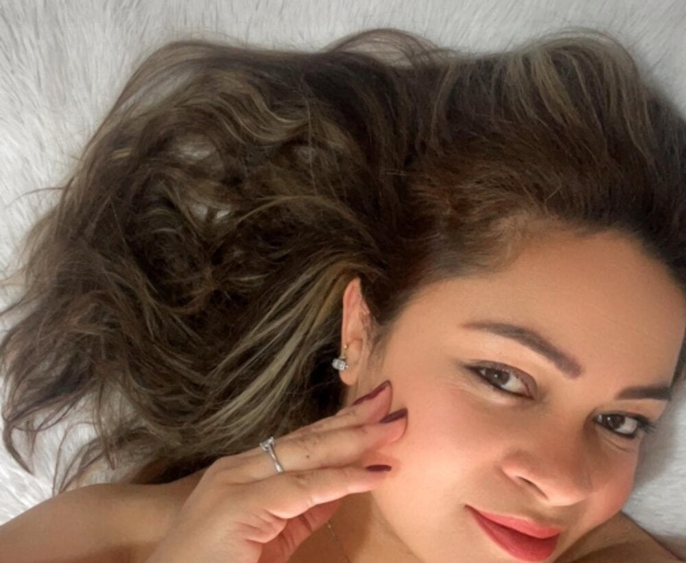 nikita_kitty from stripchat
