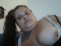 Greeneyedbbw's Offline Chat Room