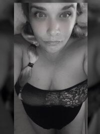 bbw_frankie's Offline Chat Room