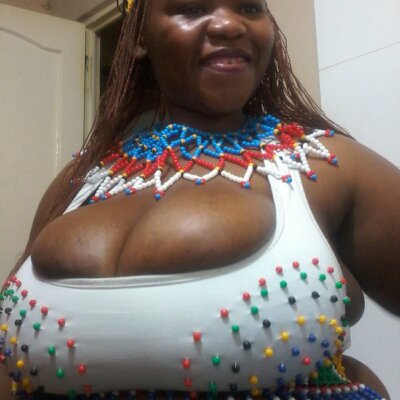 BUSTYMILKYQUEEN