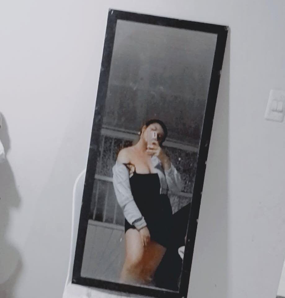 onaircams.com milfblonde_ livesex profile in mix cams