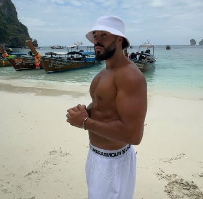Kingomzie Male Smallaudience Free Cam Strip