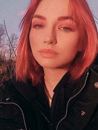 xxRedHead's Offline Chat Room