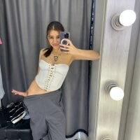 PlayfulDiva_'s webcam live show