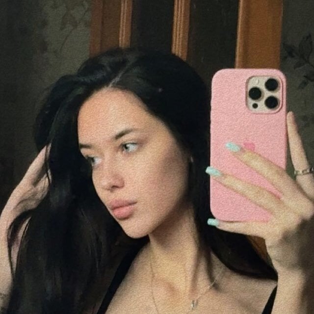 livestrip-joy.com loreleifolta livesex profile in hazel-eyes cams