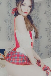 Lizzywest's Offline XXX Chat