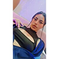 tiffany-mirellii's Offline Chat Room