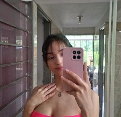 Levana_squirt