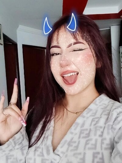 niky_cherry from stripchat