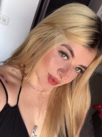 AnaSofiaErazo's Offline Chat Room