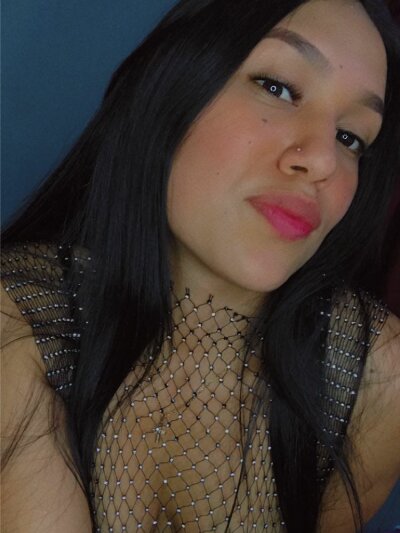 Emmy_Caroline0 Avatar
