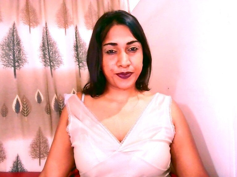 Indian_Erotic69 offline XXX-chat