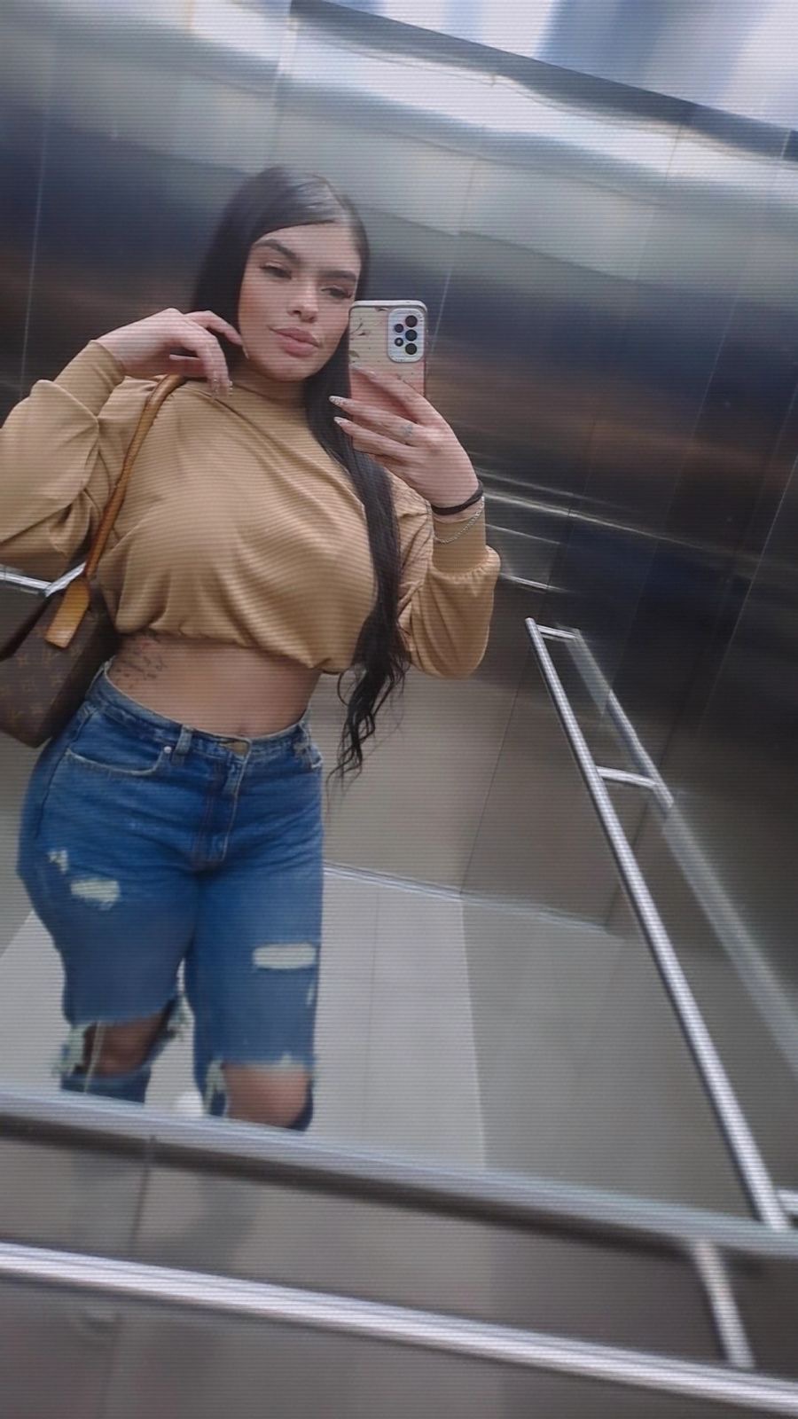 Esteffan_Pink