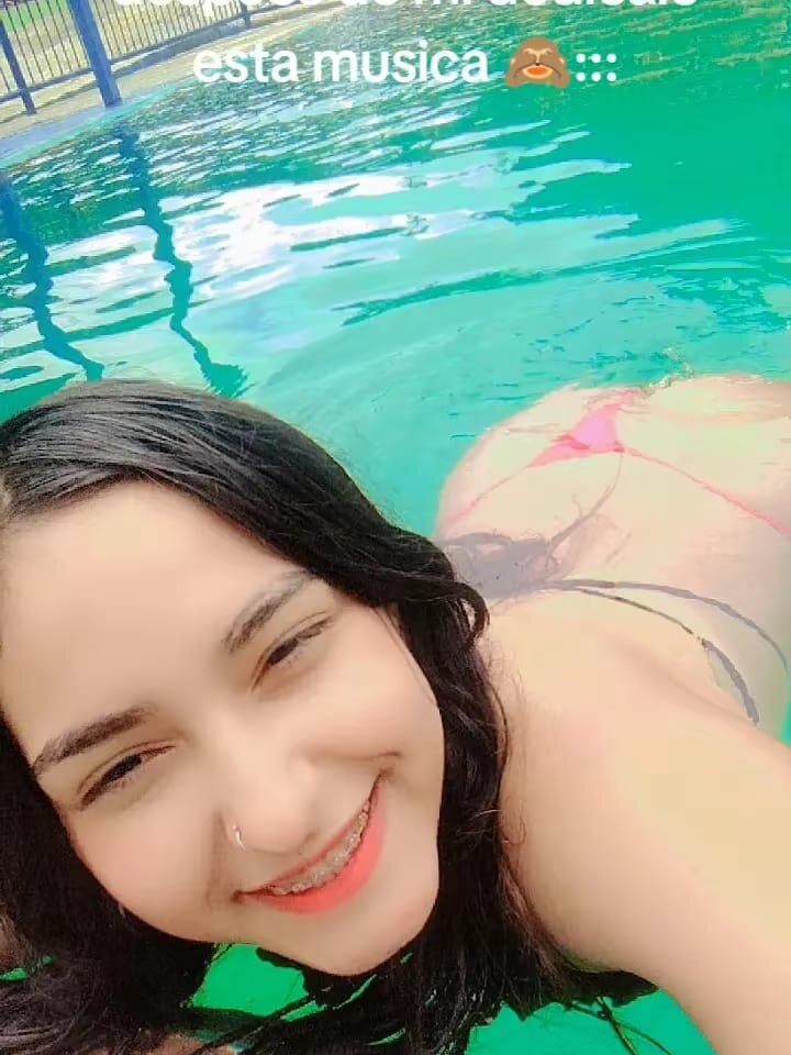 glamcambabes.com jordana_parisi livesex profile in white-hair cams