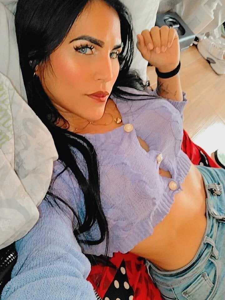 sexcam3d.net chiquisgp livesex profile in stockingsnylons cams