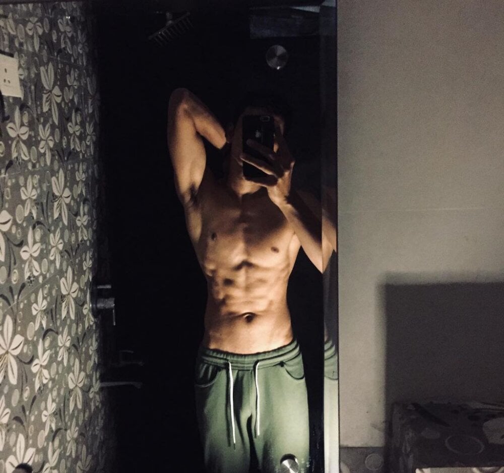 aaravbigbrowndick profile