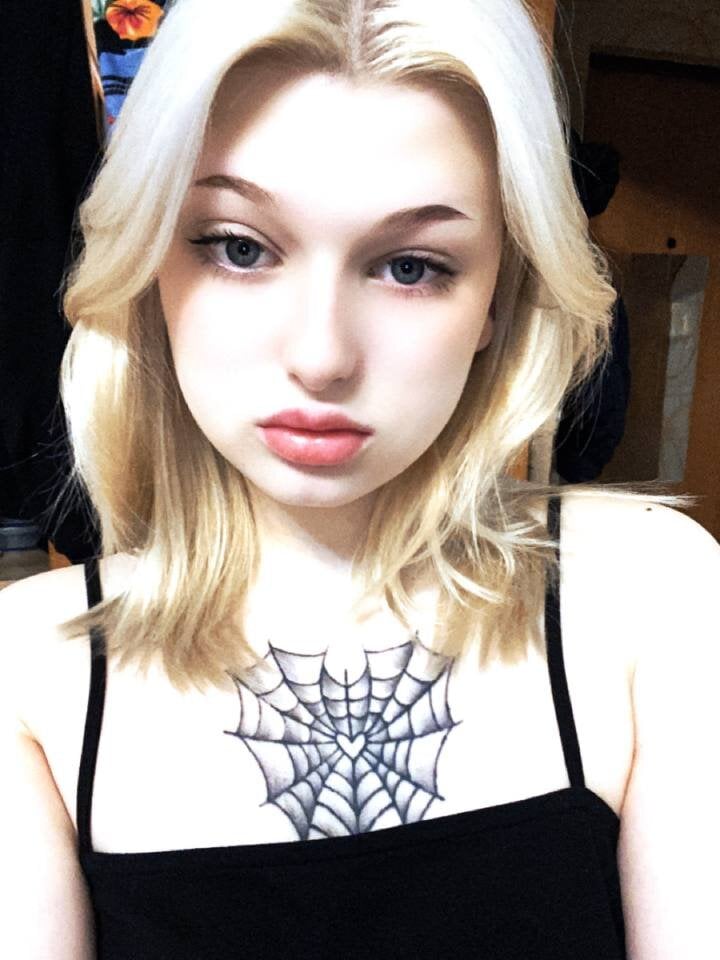 Adelll_moris profile