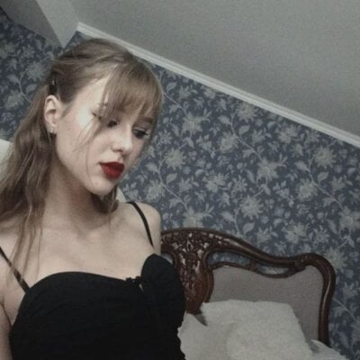 rina_flawless from stripchat