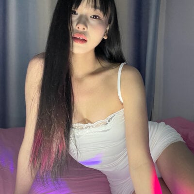 77momomo on StripChat