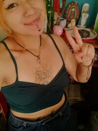 angel_shena's Offline XXX Chat