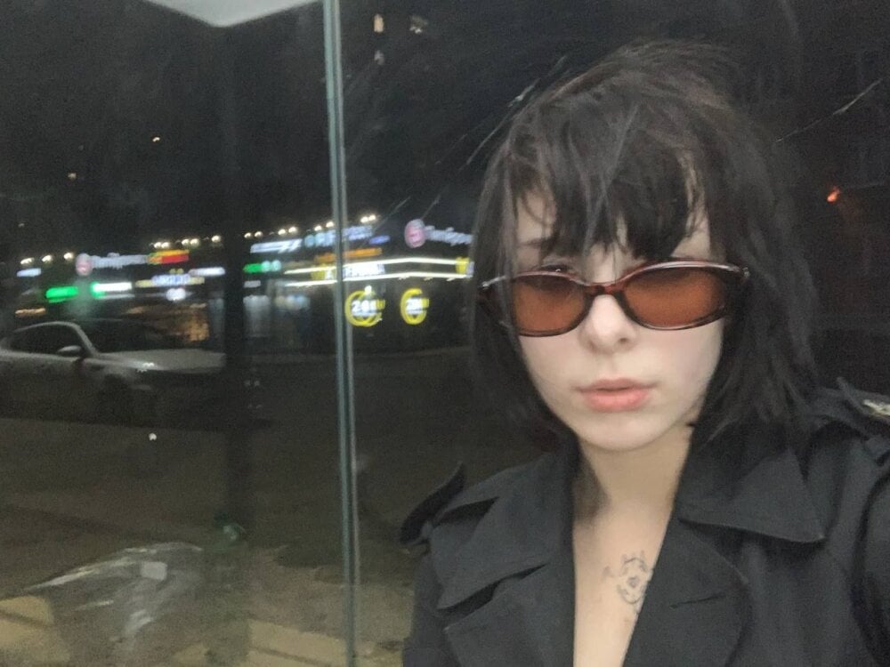 Lontry_Belove profile