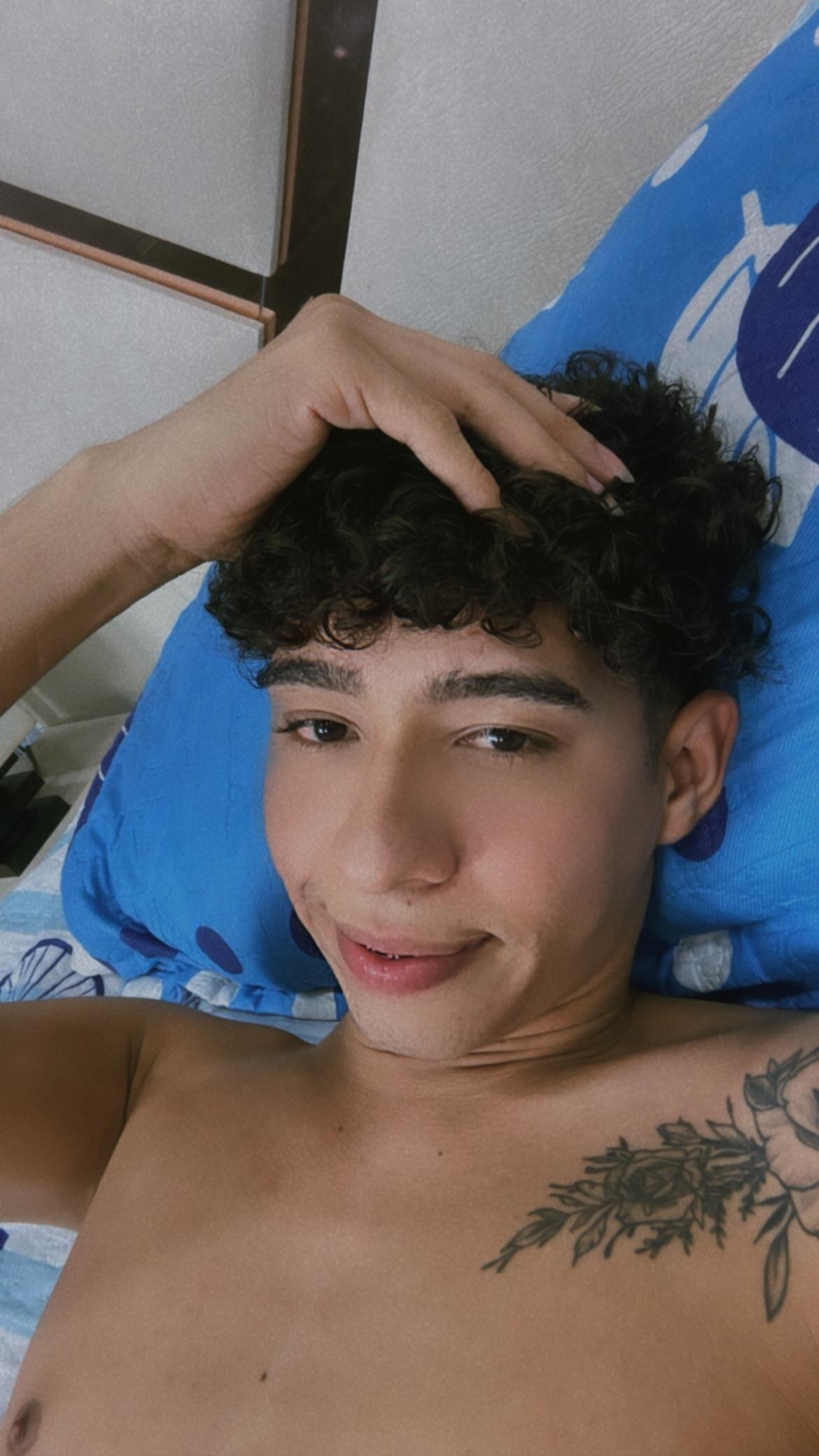 Alex_Cooper19