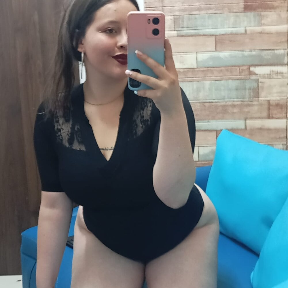 _Stefanni_ profile