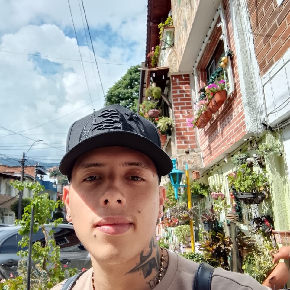 ESTEBAN_2102 profile