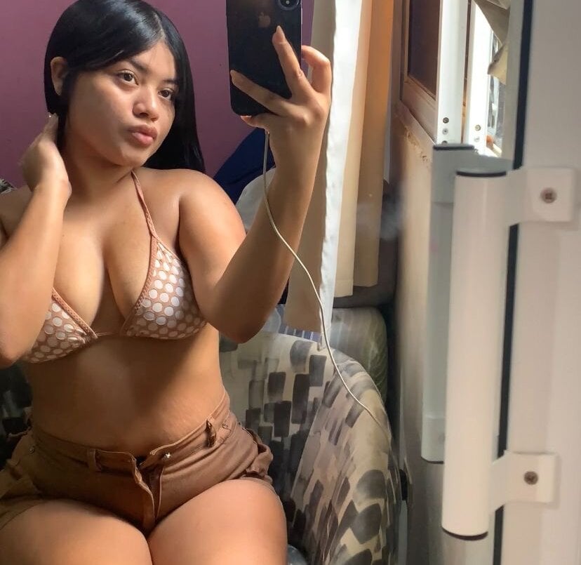 mega-camsex.com veriito livesex profile in somewhere-in-canada cams