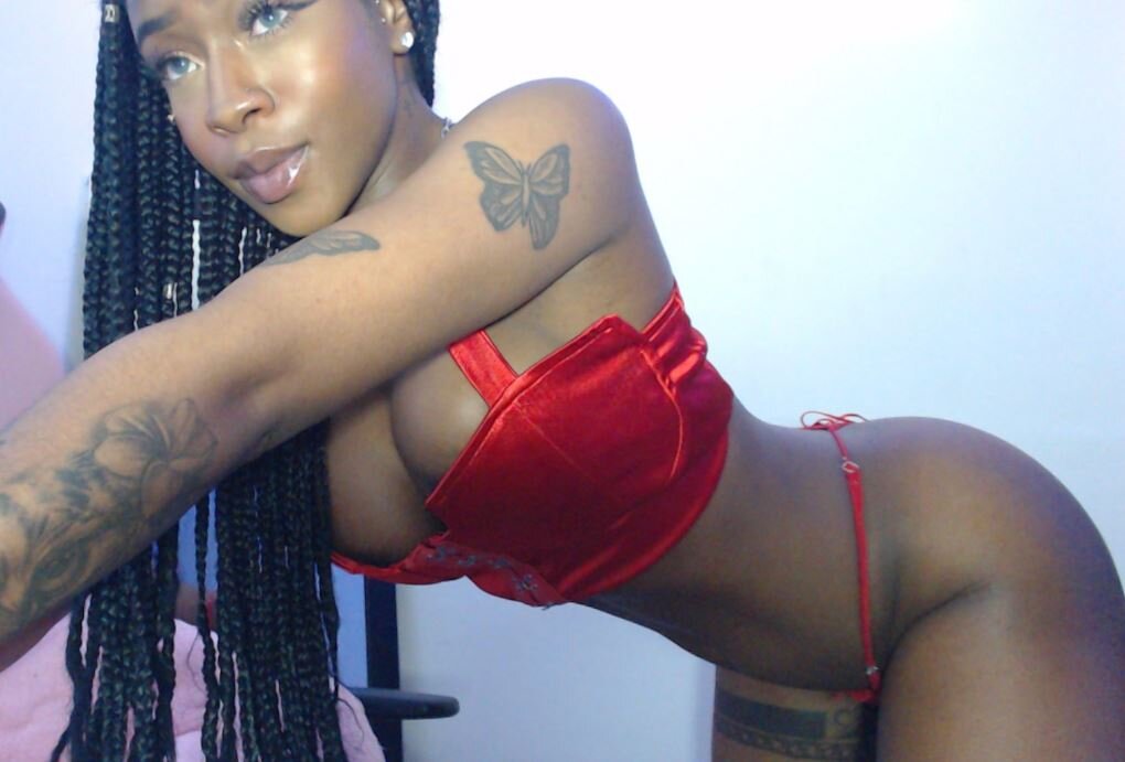 _ebony_squirt