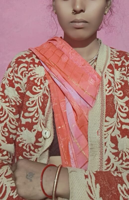Hot_sanjna