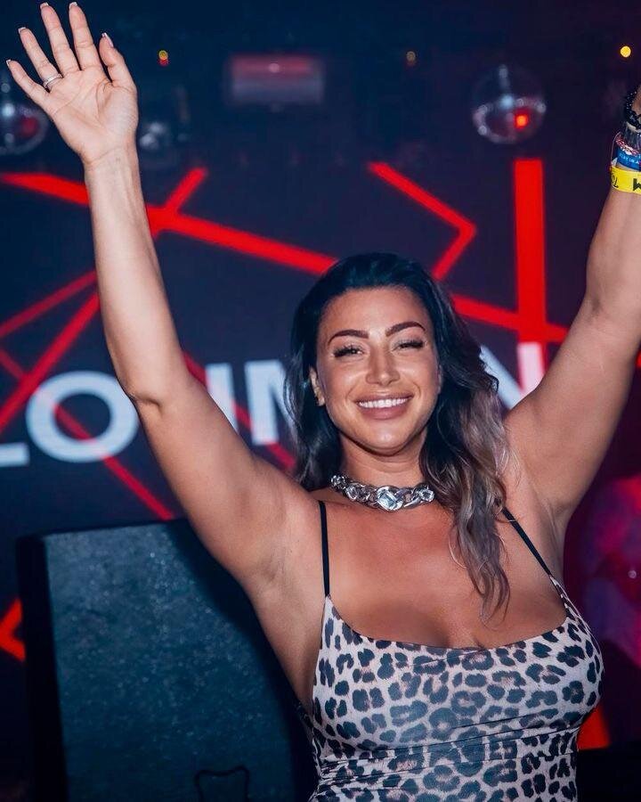anelebigtits8