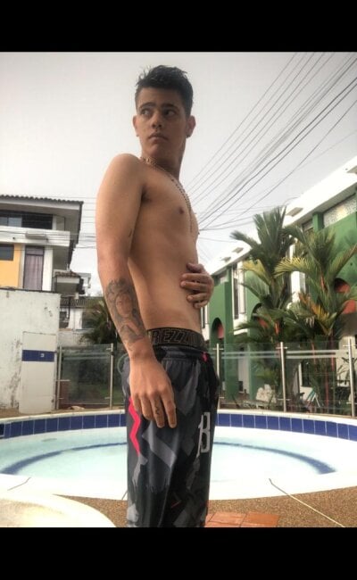 Azael_horny_latin - Stripchat Teen Lovense Blowjob Couple 