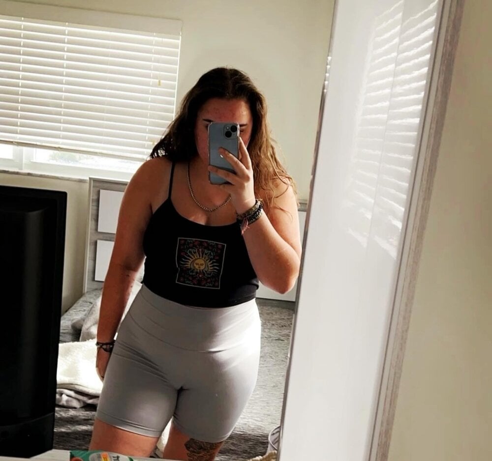 creampie6slut Adlı Modelin Çevrimdışı XXX Sohbeti