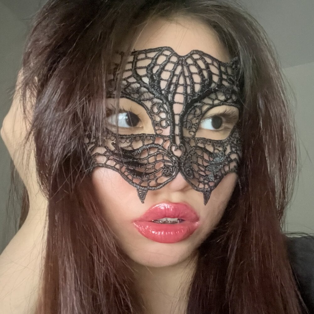 Saymelin's Offline XXX Chat