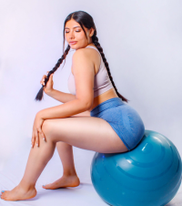 LARSONMIA's Live XXX Chat