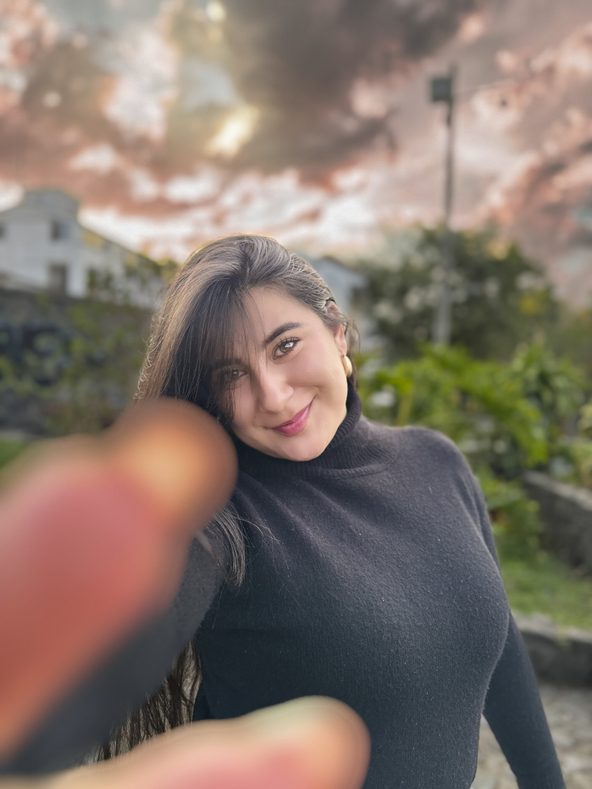 Adelayn_curvy