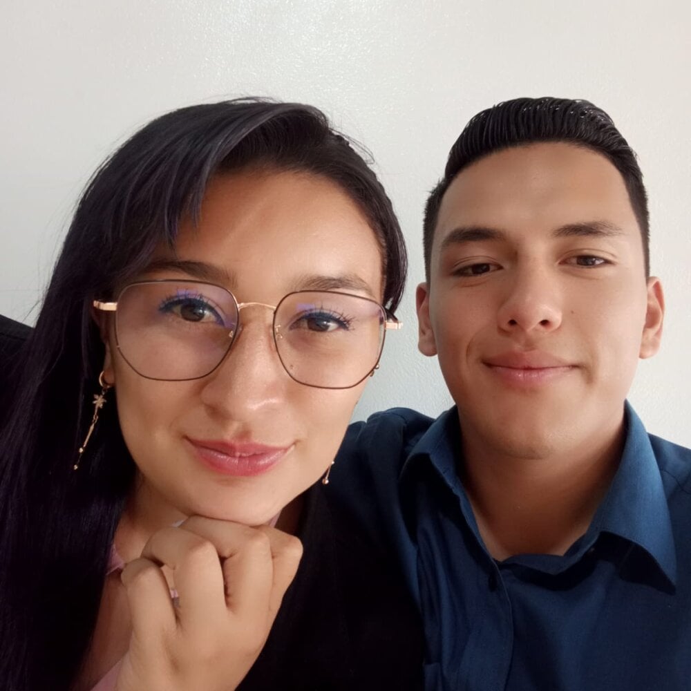 vippassionduo live cam model at StripChat