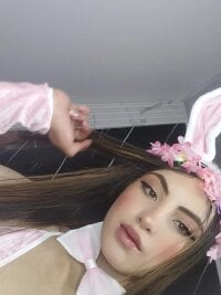 Shirleeyhottt webcam thumbnail