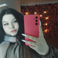 ViktoriaHot09's Offline Chat Room