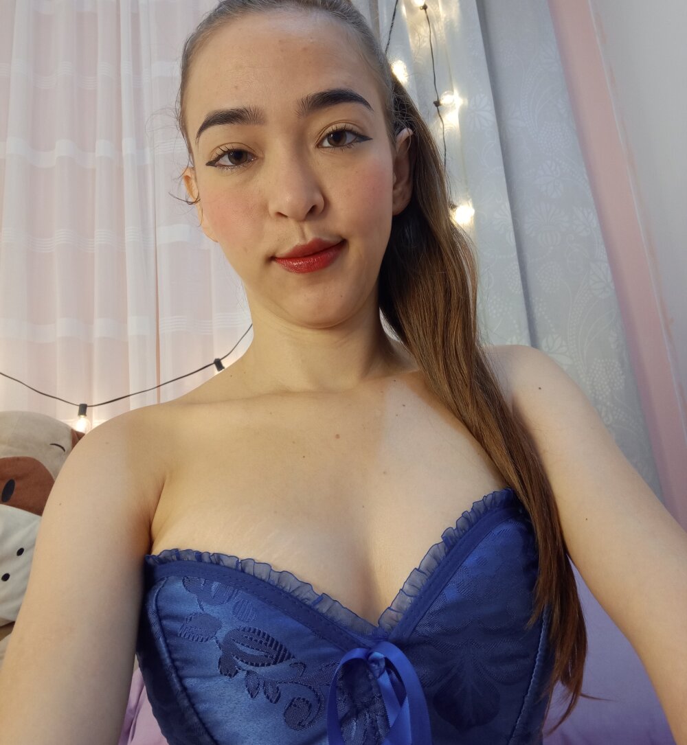 SERAFINA_ profile