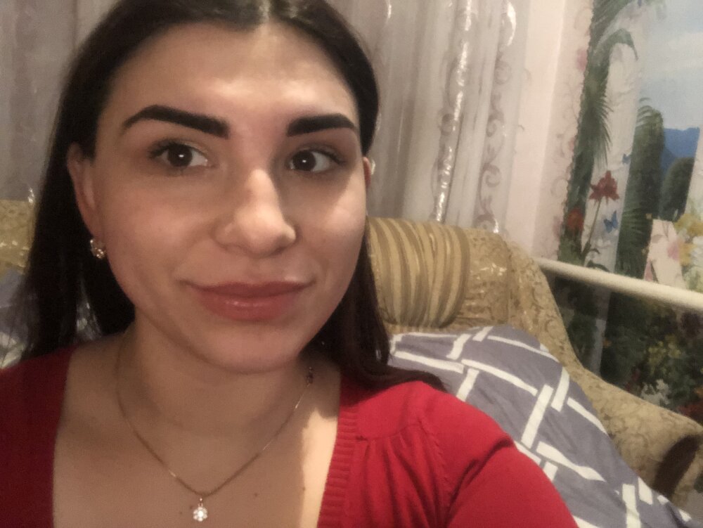 Live sex webcam photo for Annicka334 #290100217